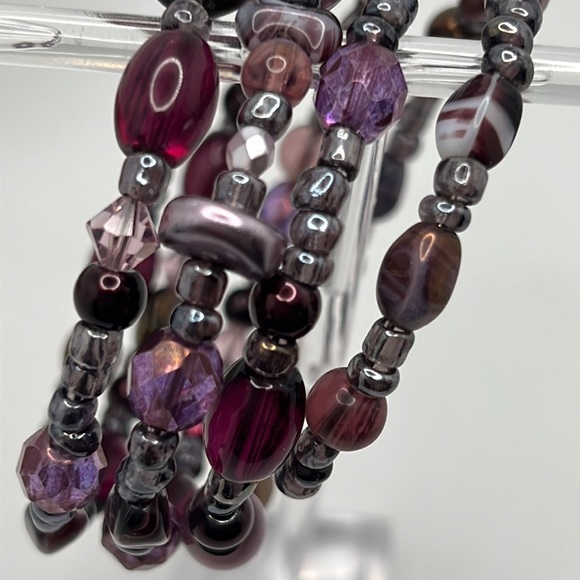 Burgundy & Mauve Memory Wire Bracelet. - Picture 2 of 5